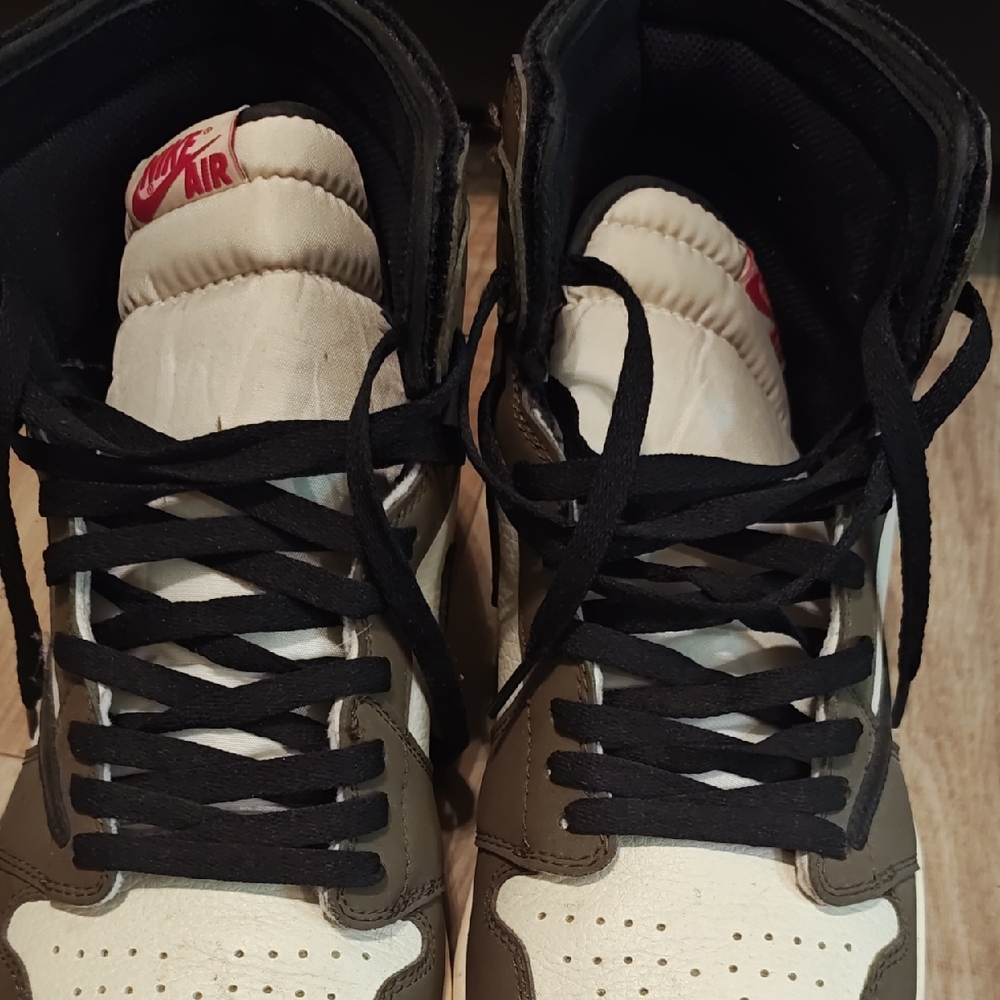 Travis Scott Cactus Jack Jordan Retro 1 in Cream, Brown and Black .. No Box